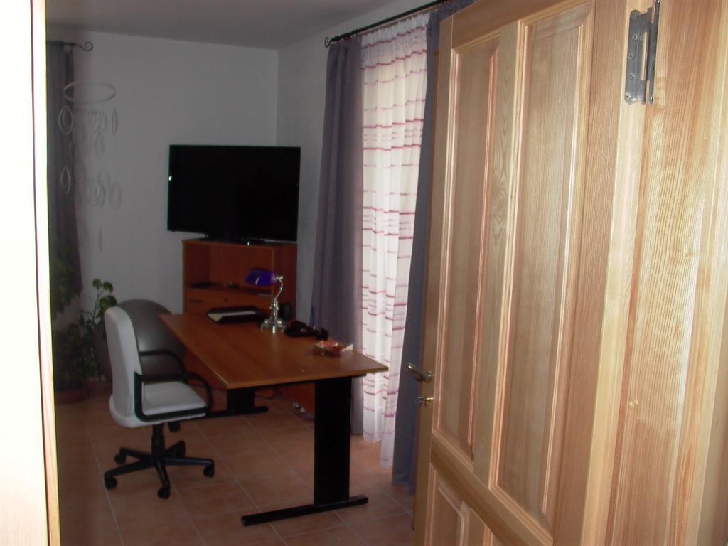 Gaestezimmer Ferienwohnung Villa Alexa, Mit Wallbox Woltersdorf  Rom bilde