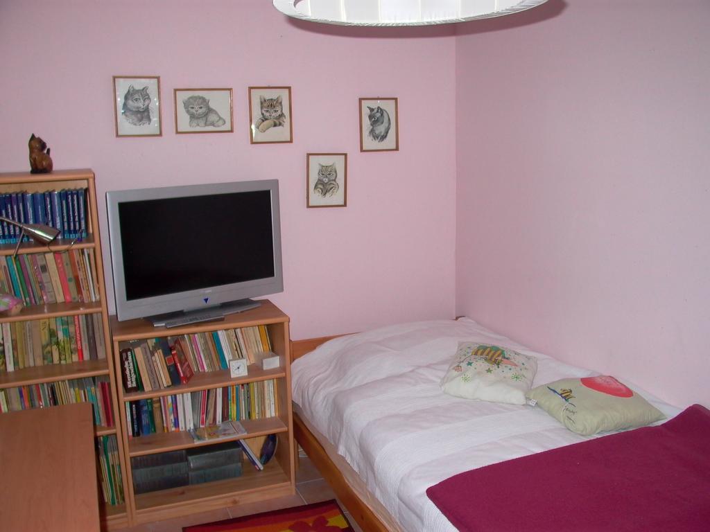 Gaestezimmer Ferienwohnung Villa Alexa, Mit Wallbox Woltersdorf  Rom bilde